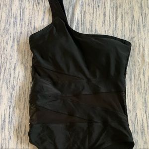 One shoulder one piece swimsuit